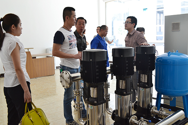 DSC_1068.jpg DSC_1068.jpg