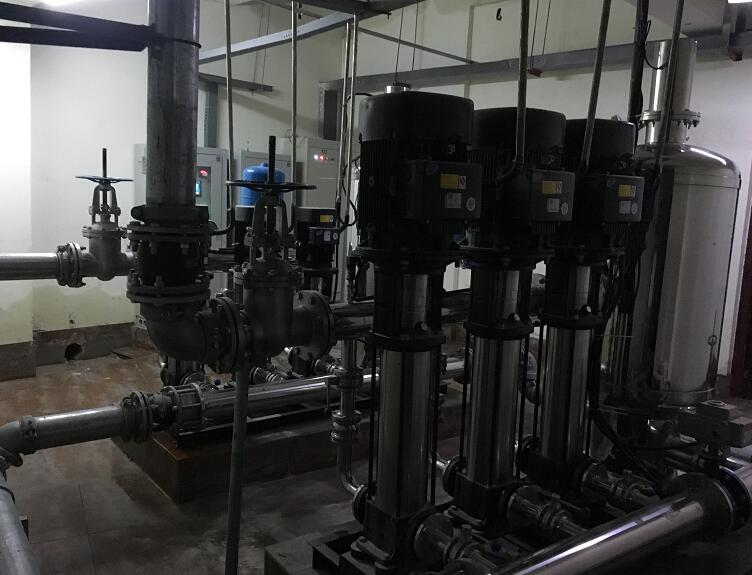 管道式超靜音全自動供水設(shè)備 管中泵變頻運(yùn)行實現(xiàn)靜音