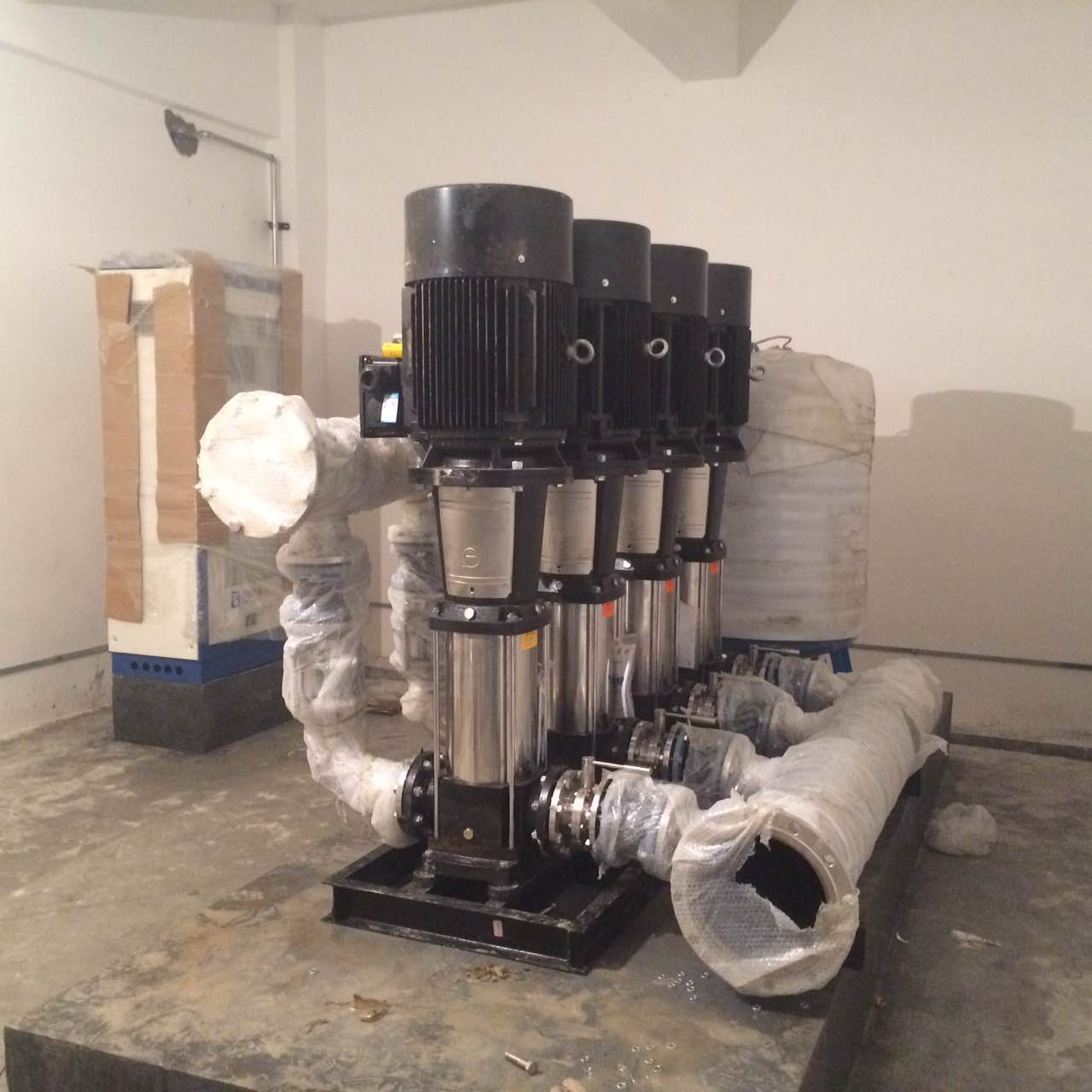 高層變頻恒壓供水設(shè)備解決了哪些供水問題